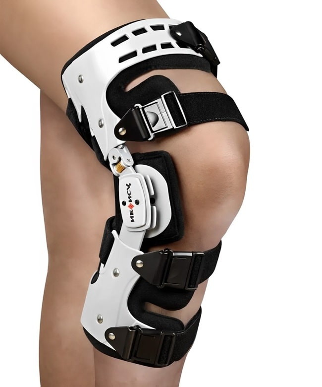 Attelle articulée pour le genou MaxSoutien, conçue pour offrir un soutien optimal et une stabilisation efficace des articulations du genou, idéale pour la rééducation et la protection, disponible chez Mr Bon Plan. Attelle droite.