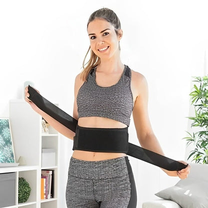 MagniTherm - Ceinture lombaire thermocorrectrice unisexe avec aimants en tourmaline pour soulager les douleurs lombaires et améliorer la posture, disponible sur Mr Bon Plan. Vu de face porter par une femme